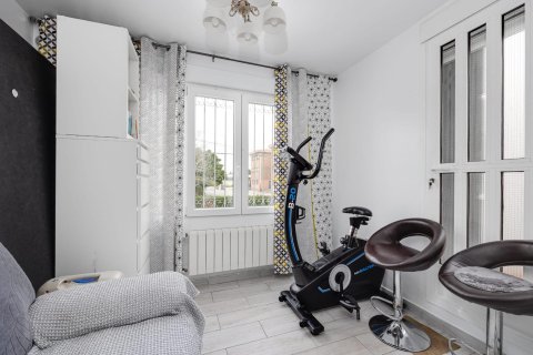 Kaupunkipientalo myytävänä Torrevieja, Alicante, Espanja, 3 makuuhuonetta, 67 m2 No. 161493 - kuva 23