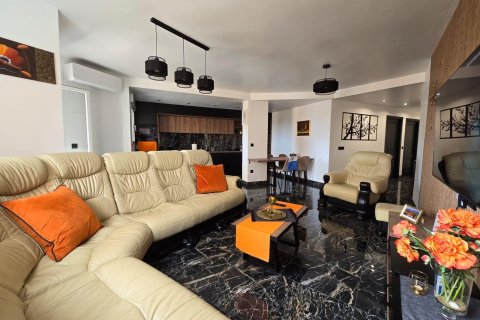 Apartment à vendre à Torrevieja, Alicante, Espagne, 2 chambres, 103 m2 No. 177878 - photo 2