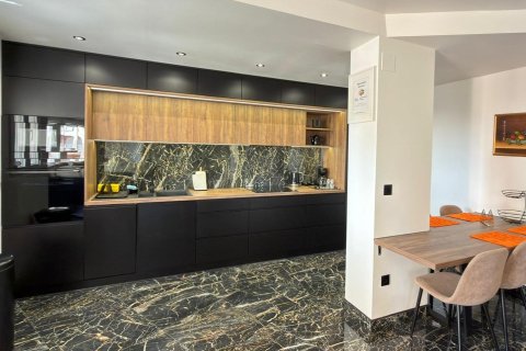 Apartment à vendre à Torrevieja, Alicante, Espagne, 2 chambres, 103 m2 No. 177878 - photo 8