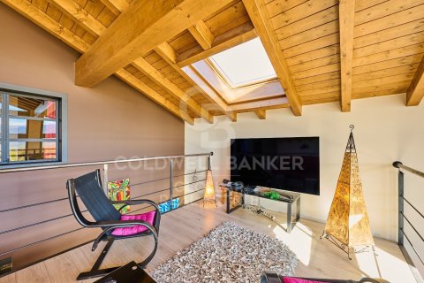 Kolmio myytävänä Espanja, 4 makuuhuonetta, 320 m2 No. 160105 - kuva 20