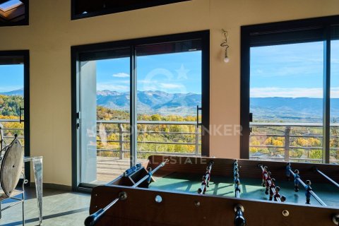 Kolmio myytävänä Espanja, 4 makuuhuonetta, 320 m2 No. 160105 - kuva 11