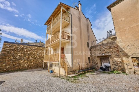 Kolmio myytävänä Espanja, 5 makuuhuonetta, 300 m2 No. 160100 - kuva 3