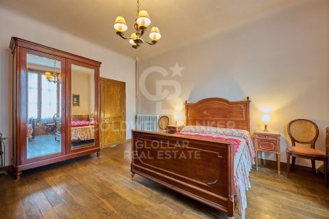 House for sale in Spain 9 bedrooms, 580 sq.m. No. 160102 - photo 21