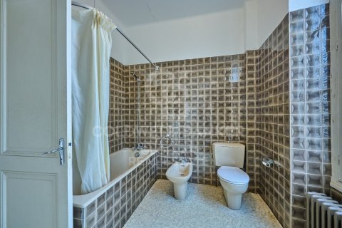 House for sale in Spain 9 bedrooms, 580 sq.m. No. 160102 - photo 25