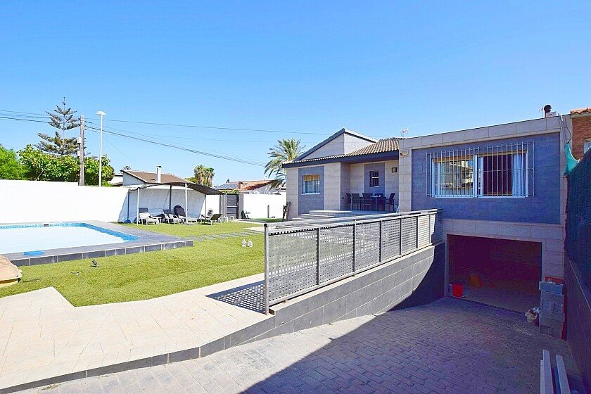 Huvila Los Balcones, Alicante, Espanja 3 makuuhuonetta, 130 m2 No. 103503