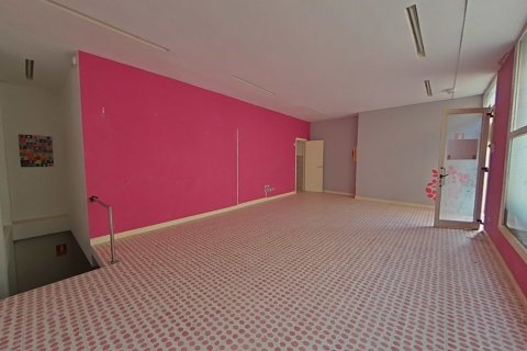 Huoneisto myytävänä Gelida, Barcelona, Espanja, 1 makuuhuone, 86 m2 No. 186685 - kuva 3
