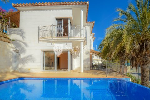 Hus till salu i Lloret de Mar, Girona, Spanien 3 sovrum, 321 kvm. Nr. 166473 - foto 20