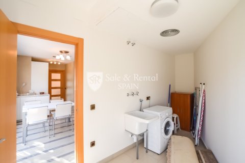 Hus till salu i Lloret de Mar, Girona, Spanien 3 sovrum, 321 kvm. Nr. 166473 - foto 14