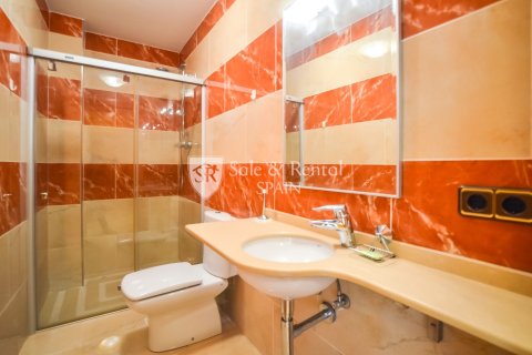 Hus till salu i Lloret de Mar, Girona, Spanien 3 sovrum, 321 kvm. Nr. 166473 - foto 8