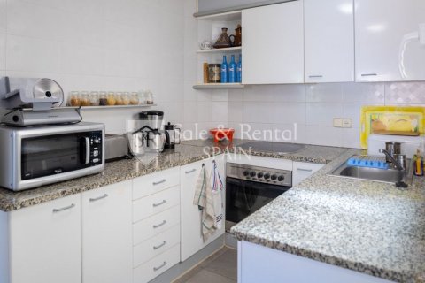 Apartament w Palamos, Girona, Hiszpania 4 sypialnie, 110 mkw. nr 166472 – zdjęcie 15