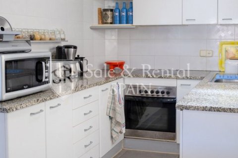 Apartament w Palamos, Girona, Hiszpania 4 sypialnie, 110 mkw. nr 166472 – zdjęcie 12