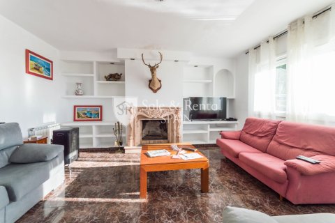 Hus till salu i Lloret de Mar, Girona, Spanien 7 sovrum, 259 kvm. Nr. 166468 - foto 6