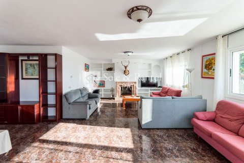 Hus till salu i Lloret de Mar, Girona, Spanien 7 sovrum, 259 kvm. Nr. 166468 - foto 5