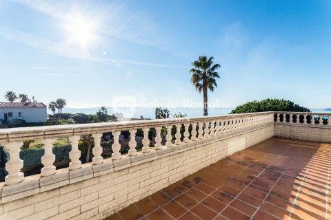 Hus till salu i Lloret de Mar, Girona, Spanien 7 sovrum, 259 kvm. Nr. 166468 - foto 21