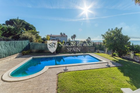 Hus till salu i Lloret de Mar, Girona, Spanien 7 sovrum, 259 kvm. Nr. 166468 - foto 16