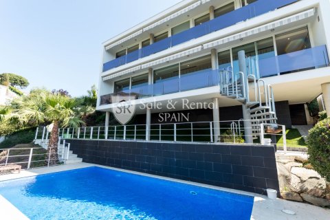 Hus till salu i Lloret de Mar, Girona, Spanien 4 sovrum, 240 kvm. Nr. 166469 - foto 3