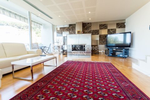 Hus till salu i Lloret de Mar, Girona, Spanien 4 sovrum, 240 kvm. Nr. 166469 - foto 25