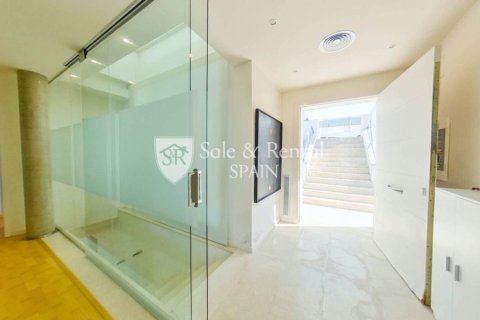 Hus till salu i Lloret de Mar, Girona, Spanien 4 sovrum, 240 kvm. Nr. 166469 - foto 4