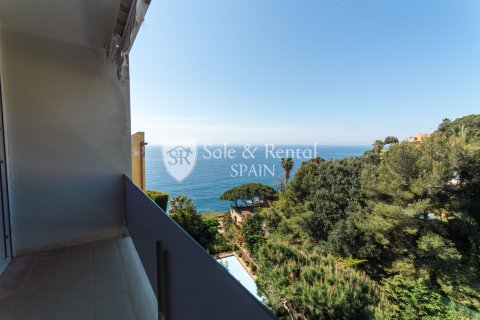 Hus till salu i Lloret de Mar, Girona, Spanien 4 sovrum, 240 kvm. Nr. 166469 - foto 8