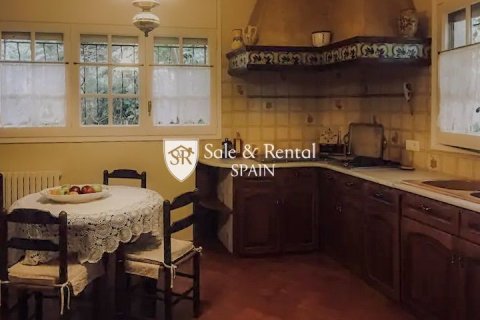 House for sale in Lloret de Mar, Girona, Spain 6 bedrooms, 240 sq.m. No. 166467 - photo 14