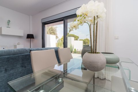 Bungalo pārdošanā Los Balcones, Alicante, Spānijā 3 istabas, 82 m2 Nr. 190998 - attēls 11