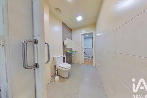 Propiedad comercial en venta en Elche, Alicante, España 5 dormitorios, 143 m2 No. 188120 - foto 7