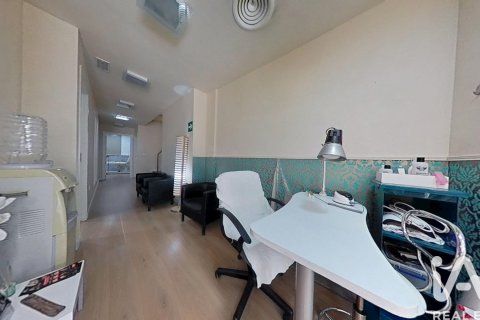 Propiedad comercial en venta en Elche, Alicante, España 5 dormitorios, 143 m2 No. 188120 - foto 3