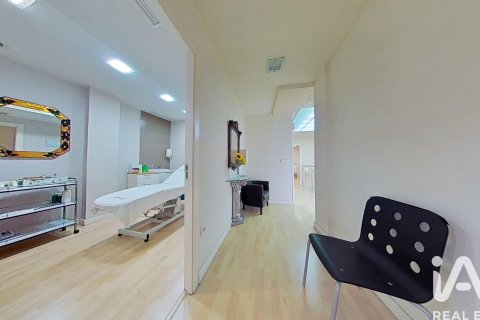 Propiedad comercial en venta en Elche, Alicante, España 5 dormitorios, 143 m2 No. 188120 - foto 19