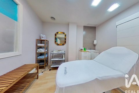 Propiedad comercial en venta en Elche, Alicante, España 5 dormitorios, 143 m2 No. 188120 - foto 18