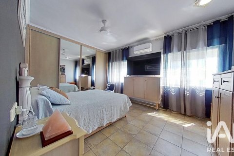 House for sale in Elche, Alicante, Spain 4 bedrooms, 313 sq.m. No. 188121 - photo 13