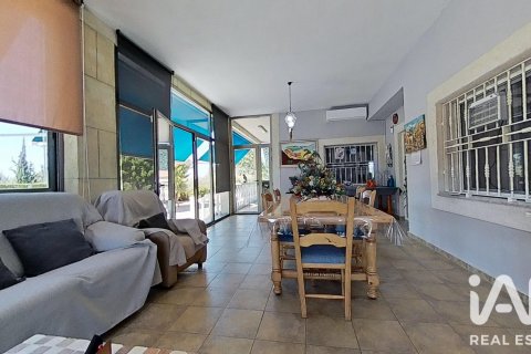 House for sale in Elche, Alicante, Spain 4 bedrooms, 313 sq.m. No. 188121 - photo 29