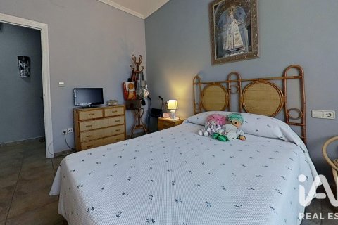 House for sale in Elche, Alicante, Spain 4 bedrooms, 313 sq.m. No. 188121 - photo 21