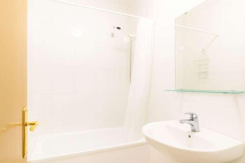 Apartment à vendre à Barcelona, Espagne, 9 chambres, 180 m2 No. 186934 - photo 20