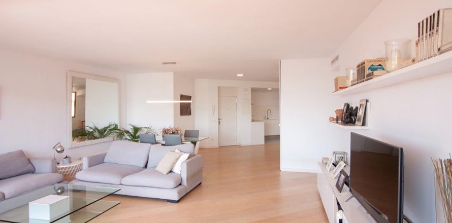 Gewerbeimmobilien Valencia, Spanien 4 Schlafzimmer, 185 m2 Nr. 133326
