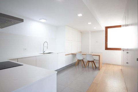 Gewerbeimmobilien zum Verkauf Valencia, Spanien 4 Schlafzimmer, 185 m2 Nr. 133326 - Foto 5