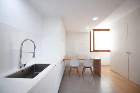 Gewerbeimmobilien zum Verkauf Valencia, Spanien 4 Schlafzimmer, 185 m2 Nr. 133326 - Foto 4