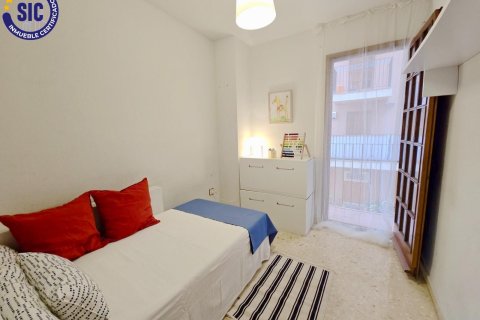 Apartamento en venta Valencia, València, España 3 dormitorios, 82 m2 No. 133320 - foto 8