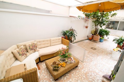 Apartment à vendre Valencia, Espagne, 4 chambres, 115 m2 No. 133321 - photo 1