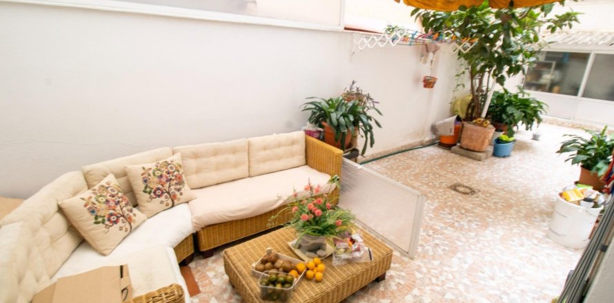 Apartment Valencia, Espagne 4 chambres, 115 m2 No. 133321
