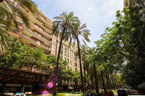 Apartment for sale Valencia, Spain 3 bedrooms, 127 sq.m. No. 133322 - photo 5