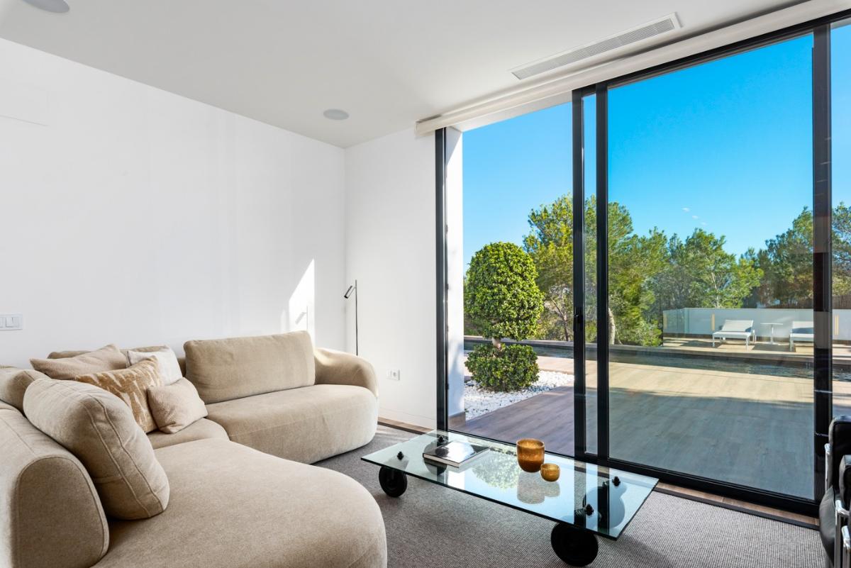 Villa in Alicante, Spain 4 bedrooms, 131 sq.m. No. 149128