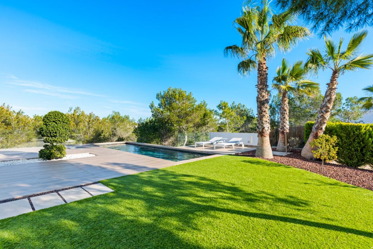 Villa in Alicante, Spain 4 bedrooms, 131 sq.m. No. 149128