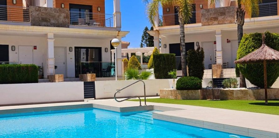 Villa in Ciudad Quesada, Alicante, Spain 3 bedrooms, 141 sq.m. No. 149129