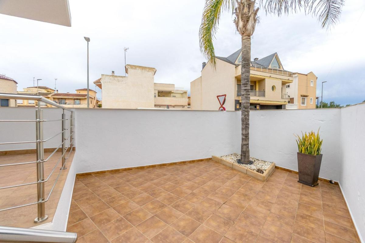 Willa w Rojales, Alicante, Hiszpania 4 sypialnie, 404 mkw. nr 149126