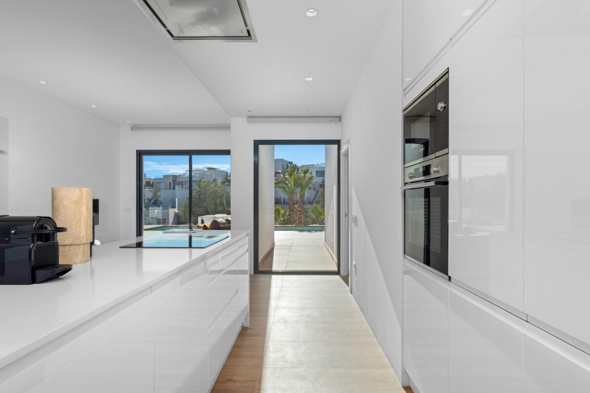 Villa Alicante, Spānijā 4 istabas, 193 m2 Nr. 149127