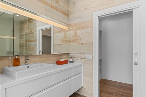 Villa for sale in Alicante, Spain 4 bedrooms, 193 sq.m. No. 149127 - photo 26