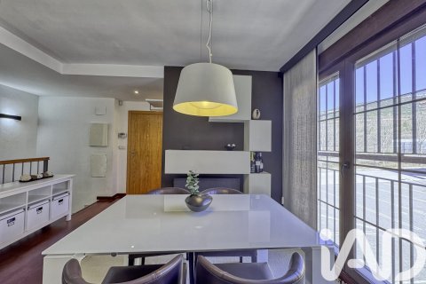 Продажа дуплекса в Теруэль, Испания 2 спальни, 112м2 №173083 - фото 6