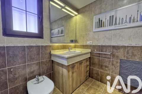 Продажа дуплекса в Теруэль, Испания 2 спальни, 112м2 №173083 - фото 30