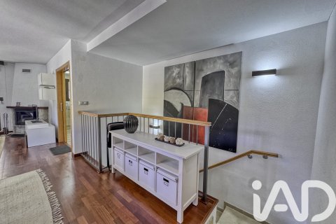 Продажа дуплекса в Теруэль, Испания 2 спальни, 112м2 №173083 - фото 17