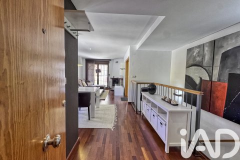 Продажа дуплекса в Теруэль, Испания 2 спальни, 112м2 №173083 - фото 3